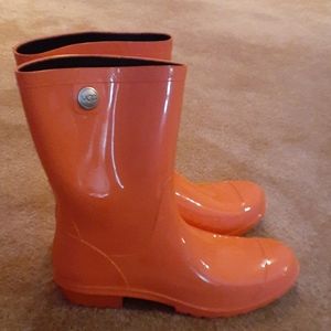 Ugg rain boots